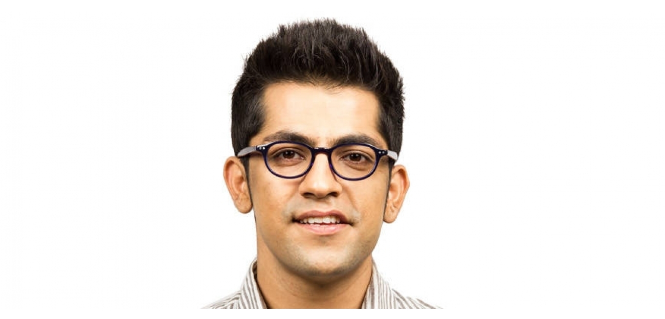 Buy Hackett HEB072 Blue 60 Eyeglasses @ Rs.6500